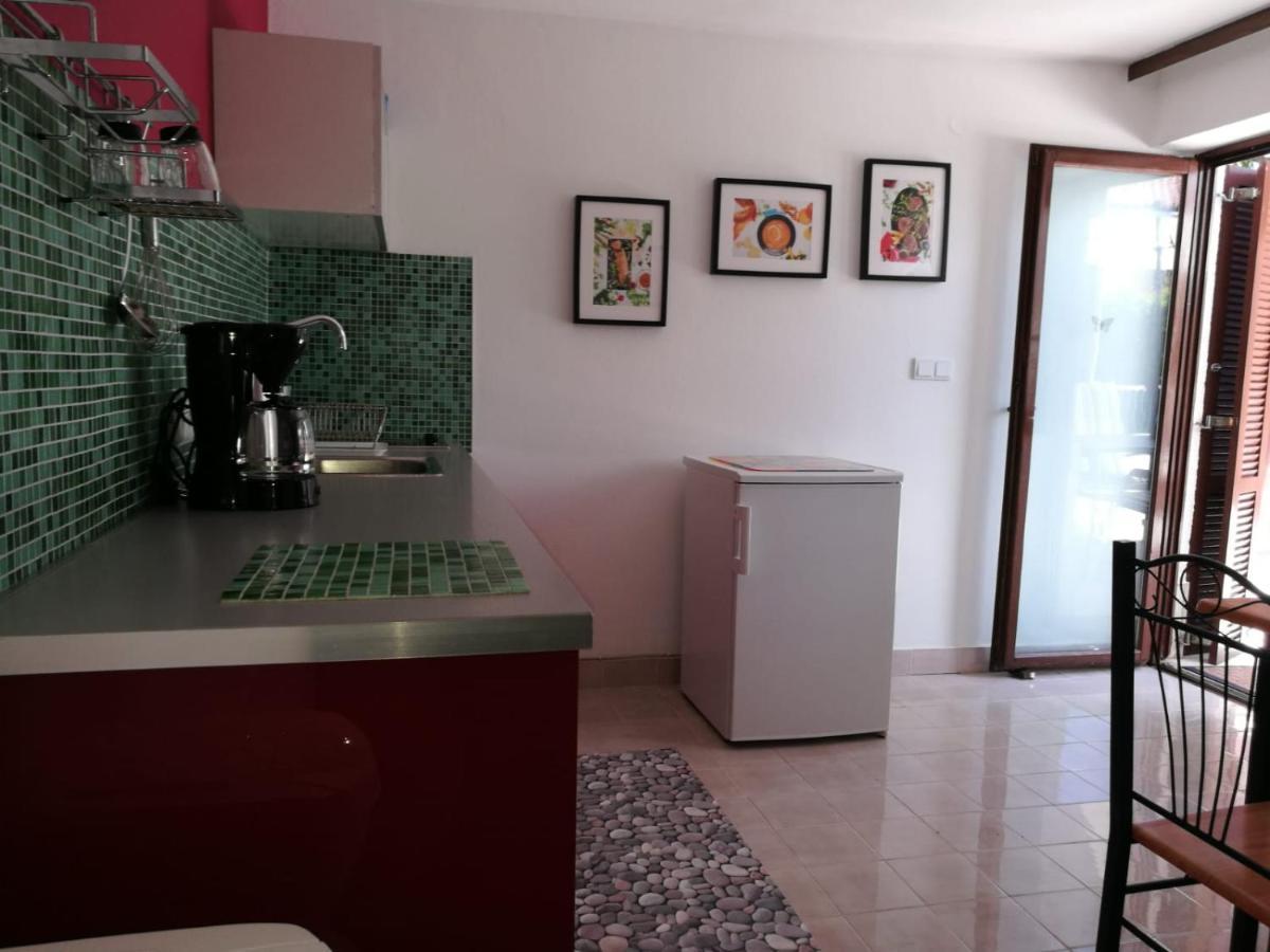 Ferienhaus Bozena Appartment 2 弗尔萨尔 外观 照片