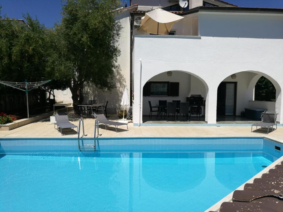 Ferienhaus Bozena Appartment 2 弗尔萨尔 外观 照片
